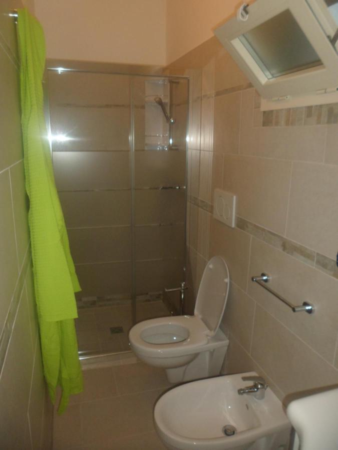 Attico A 150 Mt Dal Mare Villa มารีนา ดี มันกาแวร์ซา ภายนอก รูปภาพ