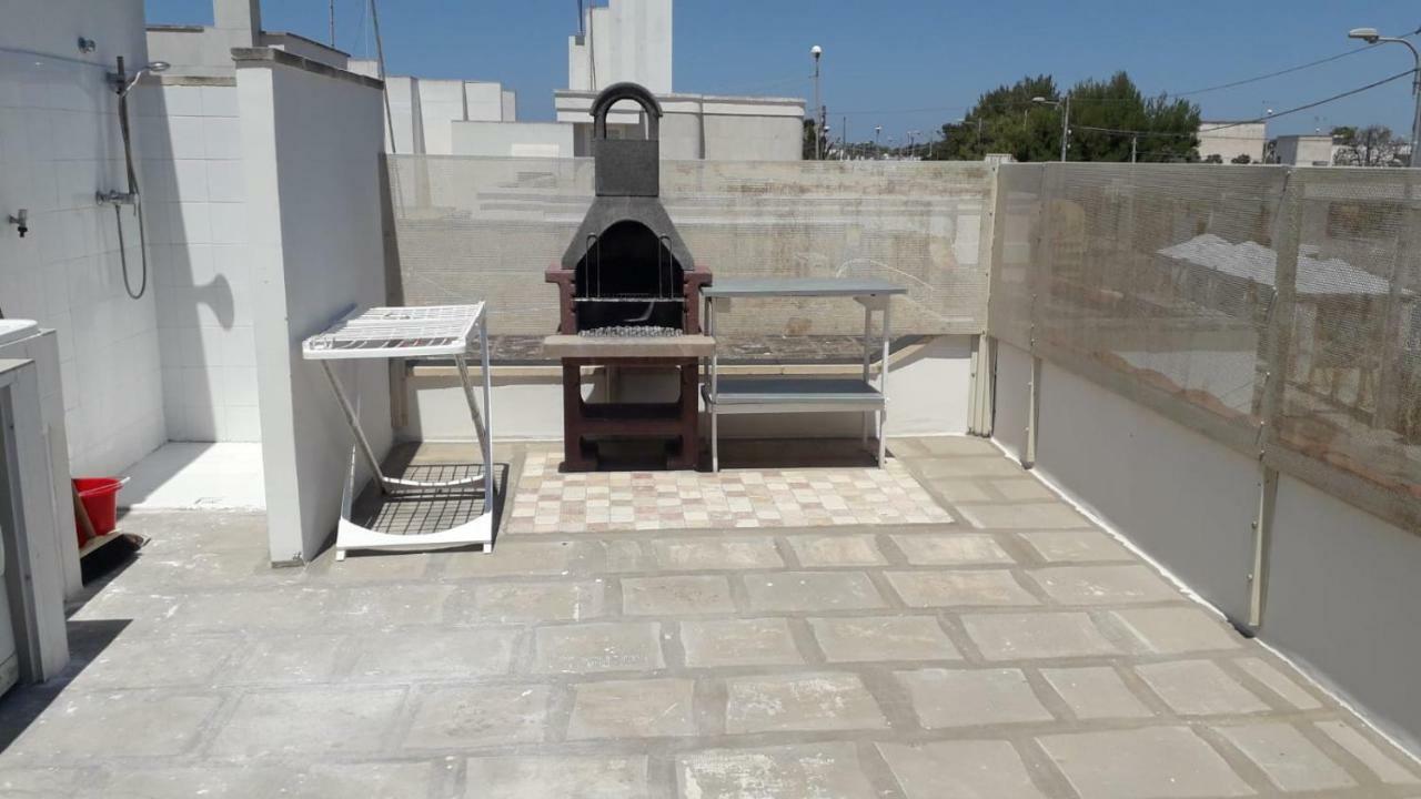 Attico A 150 Mt Dal Mare Villa มารีนา ดี มันกาแวร์ซา ภายนอก รูปภาพ